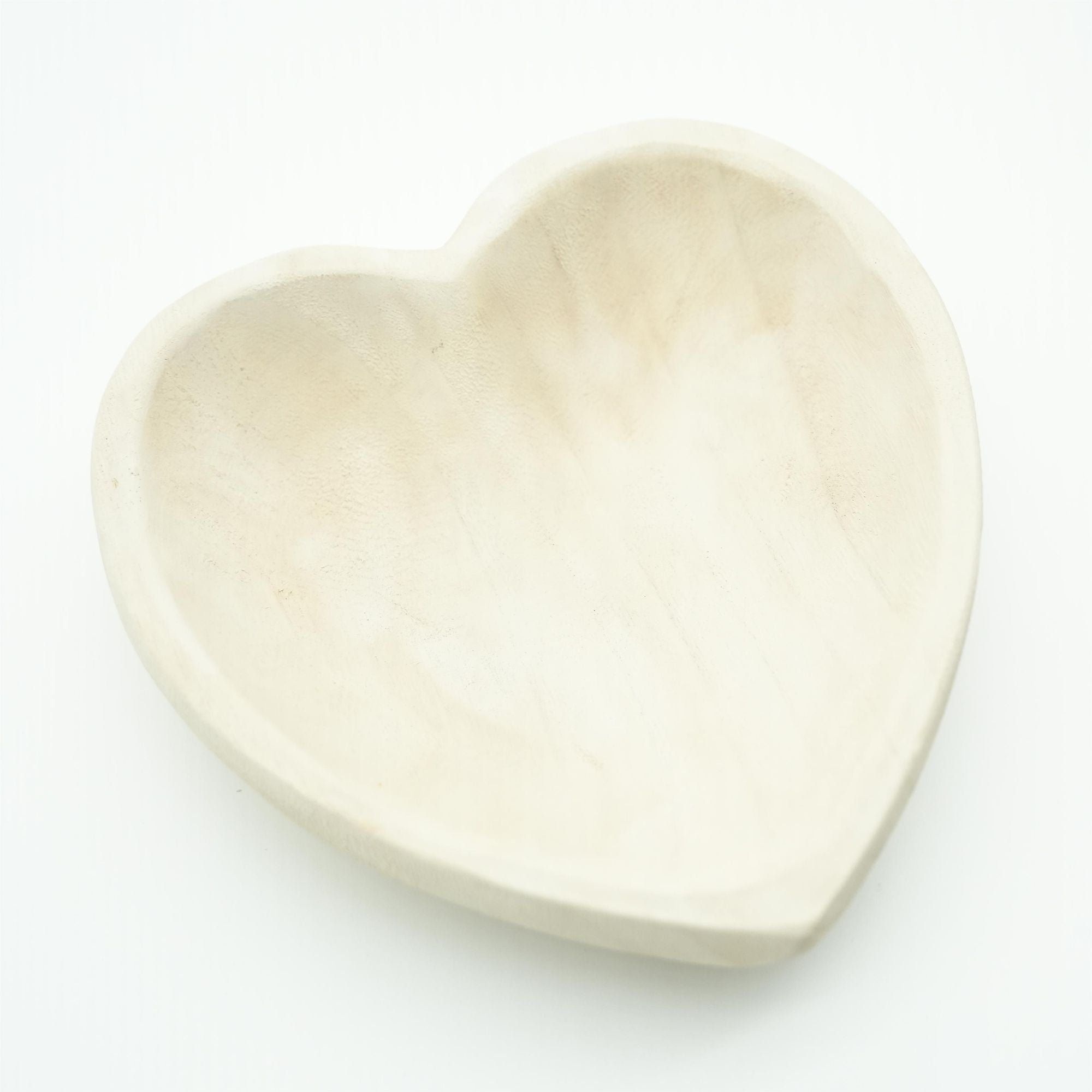 Heart-Shaped Natural Wood Tray – main product view