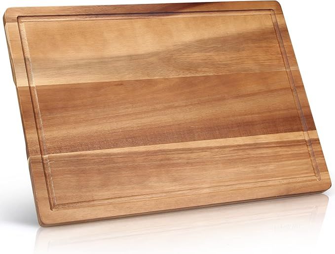 Solid Acacia Wood Cutting Board – main product view